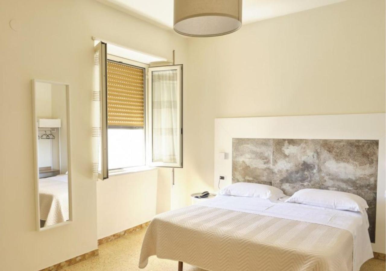 Hotel Del Golfo Formia Zewnętrze zdjęcie