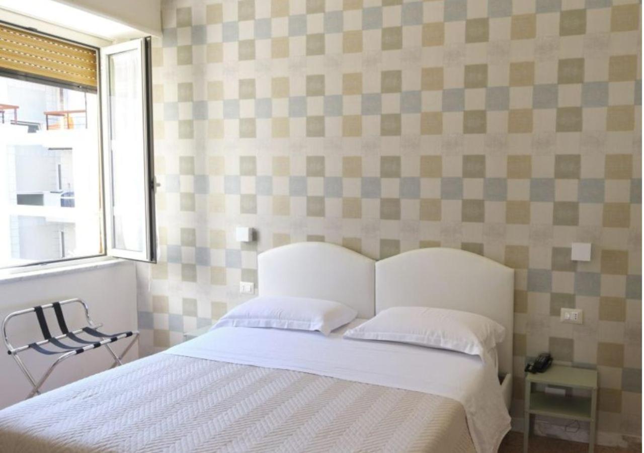Hotel Del Golfo Formia Zewnętrze zdjęcie