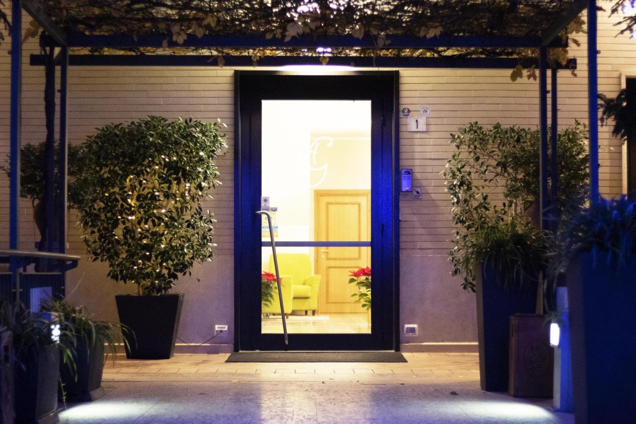 Hotel Del Golfo Formia Zewnętrze zdjęcie