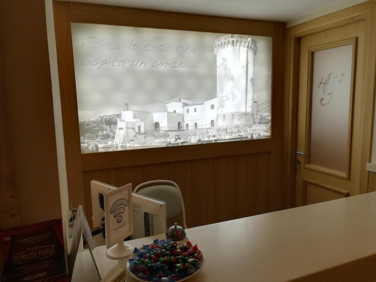 Hotel Del Golfo Formia Zewnętrze zdjęcie